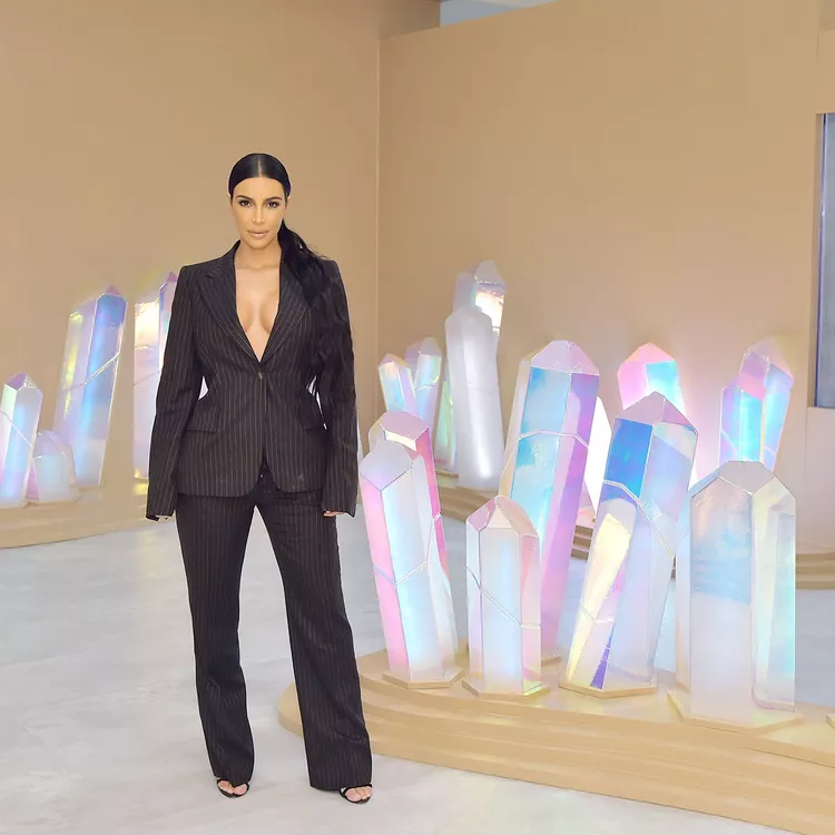 kim kardashian healing crystal